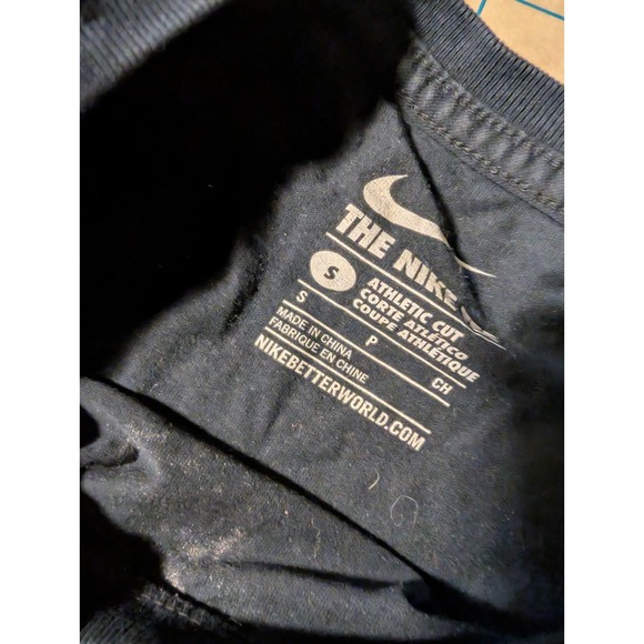 Nike Air Max T-Shirt USA Small Purple Black - Picture 4 of 5